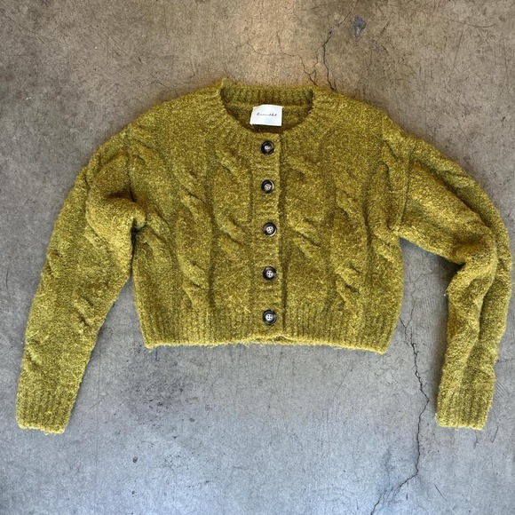 Sweaters - Cropped sweater